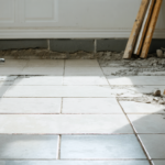 d&eacute;couvrez le top 8 des mat&eacute;riaux les plus utilis&eacute;s pour r&eacute;nover votre maison, alliant qualit&eacute;, durabilit&eacute; et facilit&eacute; d'installation pour des travaux r&eacute;ussis.